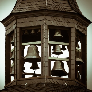 「音ゲーかな？」…御茶ノ水にある『ニコライ堂』の鐘の演奏が超絶技巧すぎると話題にｗ