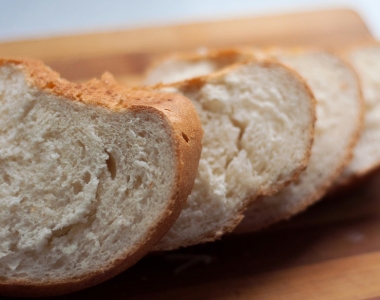 ヤマザキの『ふんわり食パン』がどれだけ“ふんわり”なのかがよく分かる悲劇の写真がこちらｗ