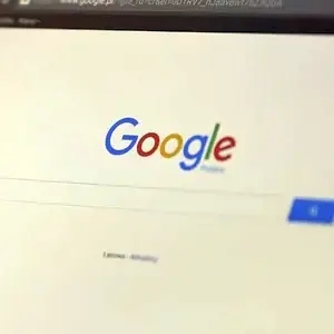 『Google』のロゴが“手に着ける武器”になりそうだったので実際に作ってみた結果ｗｗｗ