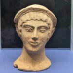 【弁償】大阪万博のイタリア館に展示された像、前衛的な置き方してるな～と思ったら…😨