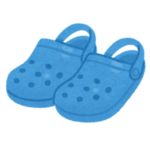 「鉄道マニアでなくても欲しい！」…ドンキで売っているサンダルのデザインがあまりに“鉄オタ仕様”だと話題に😅